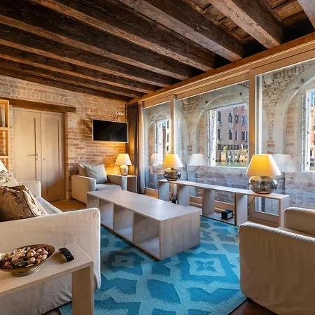 Villa Ca' Del Fontego - Luxury Grand Canal Venice