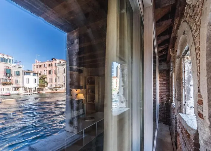Ca' Del Fontego - Luxury Grand Canal Villa